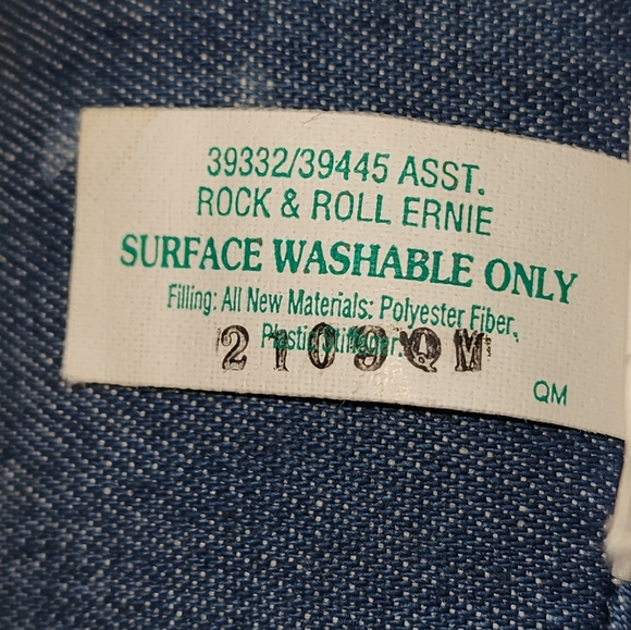 1998 Tyco Sesame Street Rock & Roll Ernie 13" Plush Doll playing Guitar sings - Picture 4 of 5